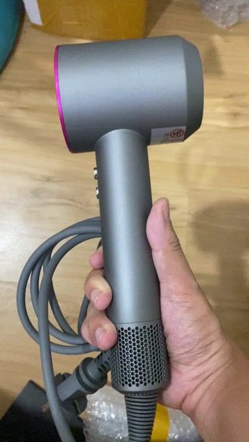 Máy sấy tóc Dr Flash Dyson Xám hồng. Mua bán Nội thất, đồ gia dụng khác tại Thành phố Thủ Đức Tp Hồ Chí Minh được đăng bởi Vyvi hình 1