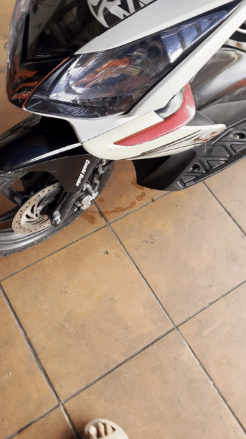 Honda Air Blade 2010 Đen trắng đỏ. Mua bán Xe máy tại Thành phố Thủ Đức Tp Hồ Chí Minh được đăng bởi Nguyen Hung hình 1