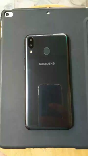 Samsung M20 2Sim Màn Zin Đẹp Zalo Yutube Mượt 98%. Mua bán Điện thoại tại Quận Gò Vấp Tp Hồ Chí Minh được đăng bởi SmartSecondSG hình 1