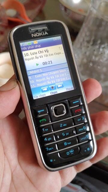 Nokia 6233 dùng it sưu tập . Mua bán Điện thoại tại Huyện Thanh Trì Hà Nội được đăng bởi Chi hình 1