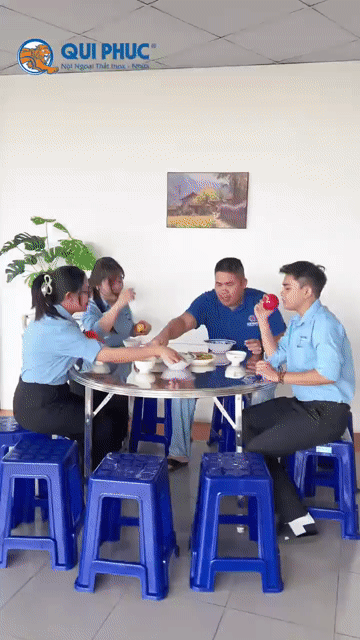 Bàn ăn Qui Phúc Dona chân xếp Thái. Mua bán Bàn ghế tại Huyện Nhà Bè Tp Hồ Chí Minh được đăng bởi Thiện hình 1