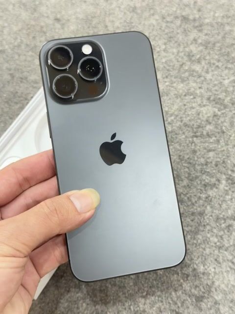 iPhone 15 Pro Max 256GB Pin 92%. Mua bán Điện thoại tại Quận Thanh Khê Đà Nẵng được đăng bởi Thắng  hình 1