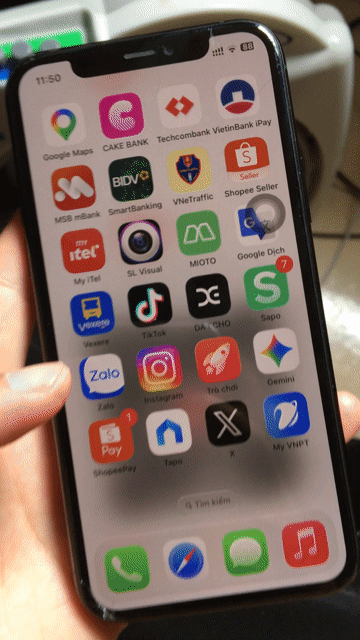 Apple iPhone 11 Pro zin 64GB Đen. Mua bán Điện thoại tại Quận 7 Tp Hồ Chí Minh được đăng bởi NGUYỄN TUẤN MINH CAO hình 1