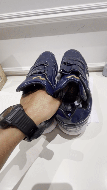 Giày thể thao Nam Xanh đậm size 42-43. Mua bán Giày dép tại Quận Long Biên Hà Nội được đăng bởi Mr Quang hình 1