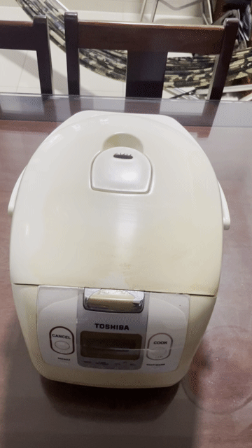 Nồi cơm điện Toshiba 1.8 lít đã sử dụng. Mua bán Bếp, lò, đồ điện nhà bếp tại Thành phố Thủ Dầu Một Bình Dương được đăng bởi nguyễn thị hồng nhung hình 1