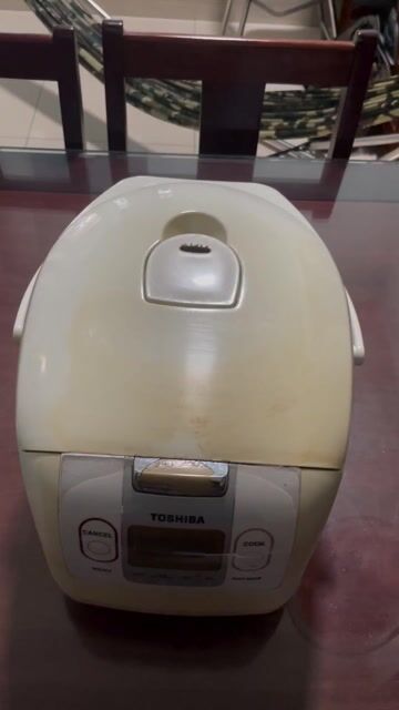 Nồi cơm điện Toshiba 1.8 lít đã sử dụng. Mua bán Bếp, lò, đồ điện nhà bếp tại Thành phố Thủ Dầu Một Bình Dương được đăng bởi nguyễn thị hồng nhung hình 1
