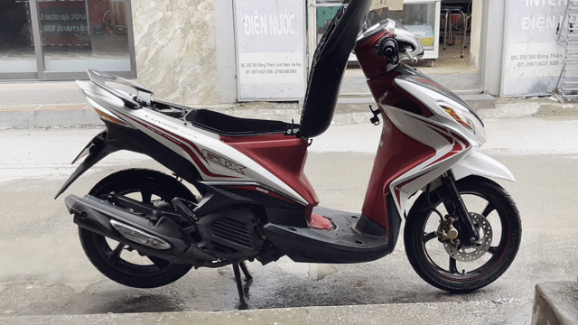 Yamaha Luvias GTX Đỏ Trắng Đen. Mua bán Xe máy tại Quận Hoàng Mai Hà Nội được đăng bởi An Khang hình 1