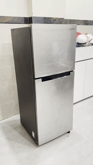 Tủ lạnh Samsung Inverter 250L Bạc. Mua bán Tủ lạnh tại Thành phố Thủ Đức Tp Hồ Chí Minh được đăng bởi Mie hình 1