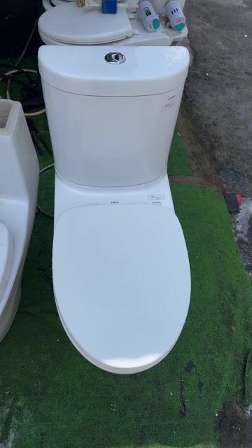 Bồn cầu 2 khối Toto S818D Trắng cũ 🚽🚽🚽. Mua bán Thiết bị vệ sinh, nhà tắm tại Quận Tân Bình Tp Hồ Chí Minh được đăng bởi Đồ Cũ Giá Tốt  hình 1