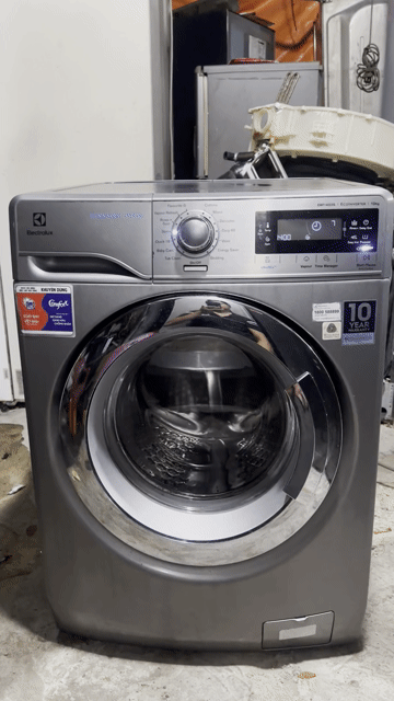Máy giặt Electrolux EWF14023S 10kg Xám. Mua bán Máy giặt tại Huyện Bình Chánh Tp Hồ Chí Minh được đăng bởi Nguyễn Chí bảo hình 1