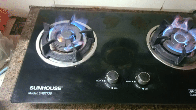 Bếp ga Sunhouse SHB7736 Kính cường lực Đen. Mua bán Bếp, lò, đồ điện nhà bếp tại Thành phố Rạch Giá Kiên Giang được đăng bởi trinh lam hình 1
