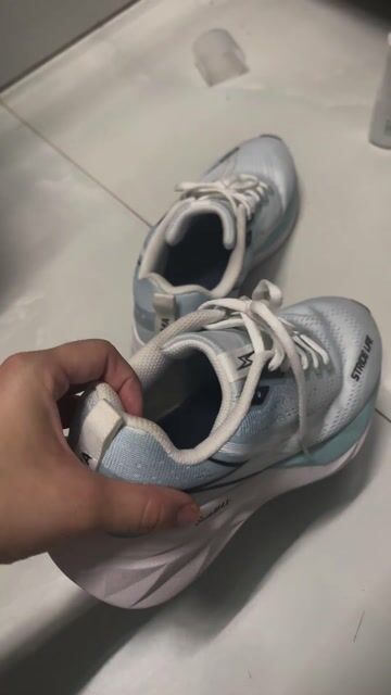Giày chạy bộ Goya size 37 Trắng Xanh nhạt mới 100%. Mua bán Giày dép tại Thành Phố Đồng Hới Quảng Bình được đăng bởi Hoa Ngọc hình 1