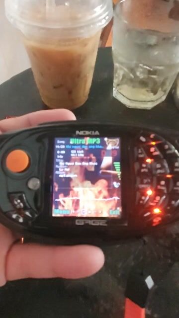 Nokia N-Gage QD Đen Thẻ zin fullgame. Mua bán Điện thoại tại Quận Gò Vấp Tp Hồ Chí Minh được đăng bởi Ngọc Quỳnh  hình 1