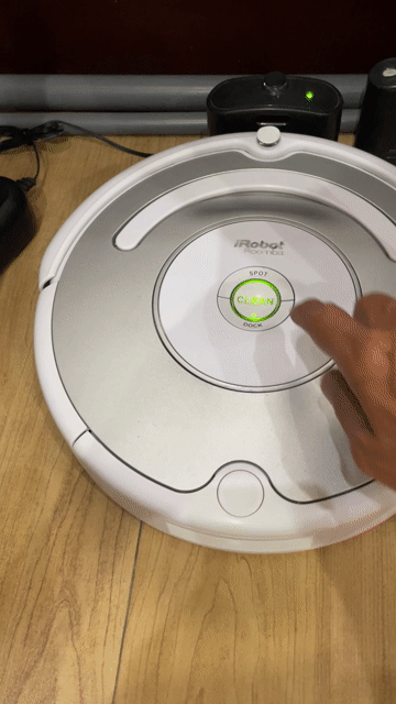 Robot hút bụi iRobot Trắng Nguyên zin. Mua bán Thiết bị vệ sinh, nhà tắm tại Quận Hồng Bàng Hải Phòng được đăng bởi Anh Dũng hình 1