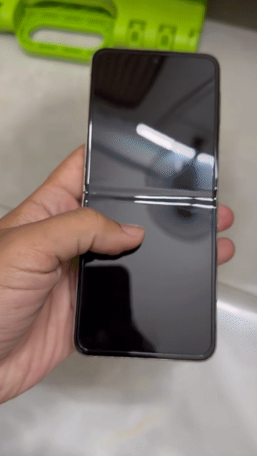 Samsung Galaxy Z Flip3 5G 128GB Bạc Màn hình gập. Mua bán Điện thoại tại Quận Tân Phú Tp Hồ Chí Minh được đăng bởi Kha hình 1