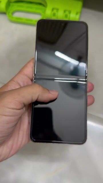 Samsung Galaxy Z Flip3 5G 128GB Bạc Màn hình gập. Mua bán Điện thoại tại Quận Tân Phú Tp Hồ Chí Minh được đăng bởi Kha hình 1