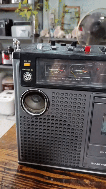 Radio Cassette Sanyo MR9500 Đen Vintage. Mua bán Đồ sưu tầm, đồ cổ tại Thành phố Thái Nguyên Thái Nguyên được đăng bởi Dinh Mong Dung hình 1