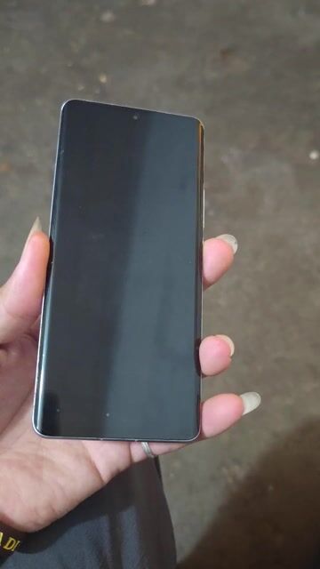 Xiaomi 12 8GB/256GB Xám. Mua bán Điện thoại tại Quận Hà Đông Hà Nội được đăng bởi Đặng Thuận  hình 1