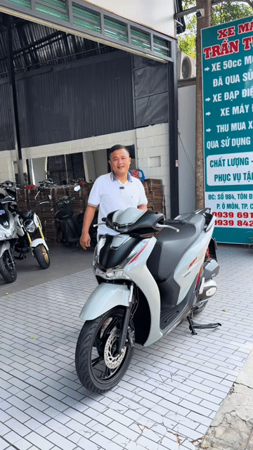 Honda SH 125 2023 Xám xi măng. Mua bán Xe máy tại Quận Ô Môn Cần Thơ được đăng bởi Trần Tùng hình 1