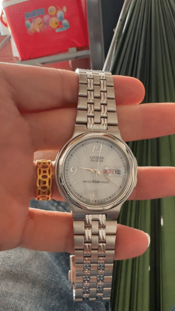Đồng hồ Citizen Eco-Drive Kim loại Bạc, vàng. Mua bán Đồng hồ tại Thị xã Tân Châu An Giang được đăng bởi Khang hình 1