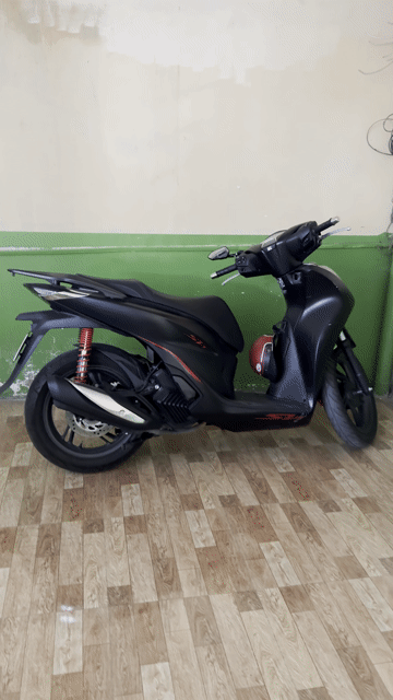 Honda SH ABS 2025 Đặc biệt Đỏ đen 125i chính chủ. Mua bán Xe máy tại Huyện Hóc Môn Tp Hồ Chí Minh được đăng bởi Đặng Vũ Bảo Trâm hình 1