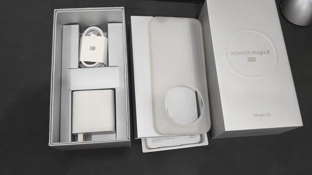 Honor Magic 8 Pro 16GB/512GB Trắng Như mới. Mua bán Điện thoại tại Quận Hải Châu Đà Nẵng được đăng bởi phuc nguyen hình 1