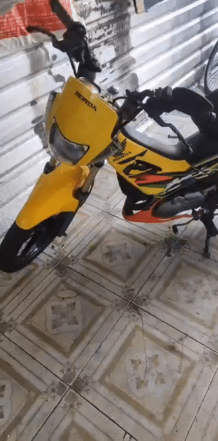 Honda Nova Tena Vàng. Mua bán Xe máy tại Quận 12 Tp Hồ Chí Minh được đăng bởi Tạ Tây hình 1