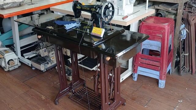 Máy may gia đình Singer đã sử dụng 12 tháng. Mua bán Đồ chuyên dụng, Giống nuôi trồng tại Quận Tân Bình Tp Hồ Chí Minh được đăng bởi Nhâm Văn Thái hình 1