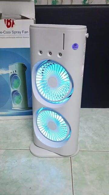 Quạt phun sương Trắng 2 cánh LED. Mua bán Quạt tại Quận 5 Tp Hồ Chí Minh được đăng bởi Thái hình 1