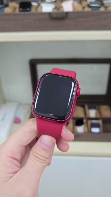 Apple Watch Series 7 GPS 47mm Đỏ. Mua bán Thiết bị đeo thông minh tại Quận Tân Phú Tp Hồ Chí Minh được đăng bởi Thảo Nguyên hình 1