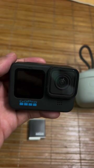 GoPro 11 Black. Mua bán Máy ảnh, Máy quay tại Quận Nam Từ Liêm Hà Nội được đăng bởi Nguyễn Châu Long hình 1