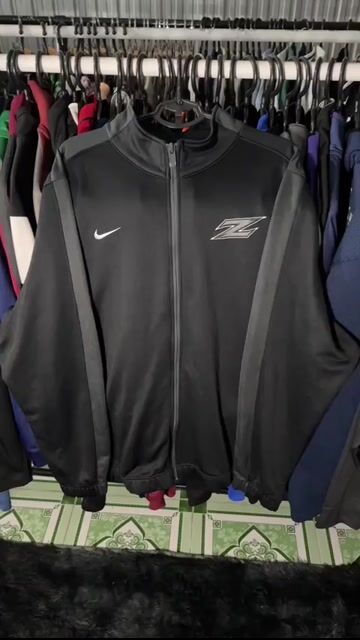 khoác thể thao Nike logo thêu 80-90kg. Mua bán Quần áo tại Huyện Cái Nước Cà Mau được đăng bởi Tiệm Si Min hình 1