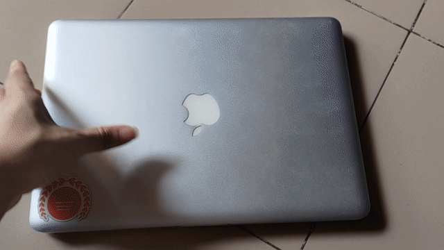 Apple Macbook Pro 2010 Bạc 4GB/120GB. Mua bán Laptop tại Thành phố Thái Nguyên Thái Nguyên được đăng bởi Quang hình 1