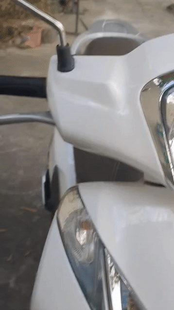 Honda SH Mode Trắng. Mua bán Xe máy tại Thành phố Dĩ An Bình Dương được đăng bởi Cửa hàng xe máy Anh Khoa  hình 1