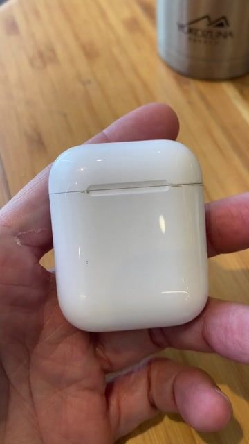 Tai nghe Apple AirPods 2 Trắng. Mua bán Tivi, Âm thanh tại Quận 5 Tp Hồ Chí Minh được đăng bởi Nguyễn Sĩ Hoàng hình 1