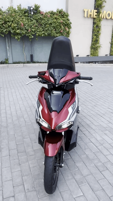 Honda Air Blade 125 4Val 2025 2.300km Bản Cao Cấp. Mua bán Xe máy tại Quận Bình Thạnh Tp Hồ Chí Minh được đăng bởi Mai văn giang hình 1