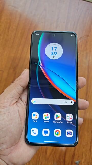 Motorola Razr 40 Ultra (Plus 2023) 8/256 zin đẹp. Mua bán Điện thoại tại Quận 6 Tp Hồ Chí Minh được đăng bởi A. Dương hình 1