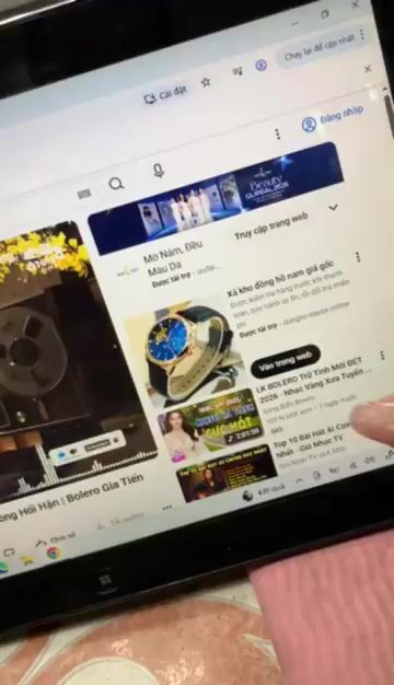 Samsung Laptop 2 trong 1 i5 4GB/64GB. Mua bán Laptop tại Thành phố Thủ Đức Tp Hồ Chí Minh được đăng bởi Gia Vỹ hình 1