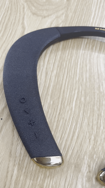 Loa di động đeo cổ Monster Boomerang Wireless Neck. Mua bán Tivi, Âm thanh tại Quận 10 Tp Hồ Chí Minh được đăng bởi An Vigo hình 1