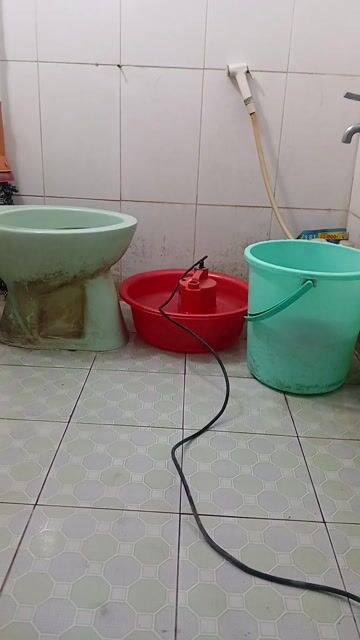 Máy bơm chìm BPS-100 Cam Gần như mới. Mua bán Đồ chuyên dụng, Giống nuôi trồng tại Thành phố Thủ Đức Tp Hồ Chí Minh được đăng bởi Luận  hình 1