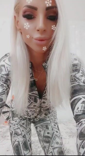 Model - Krystaljenna sex