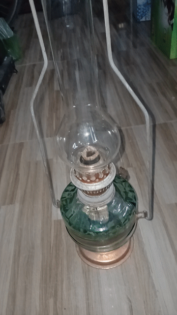 Đèn dầu thủy tinh cổ điển đã dùng. Mua bán Đèn tại Huyện Cần Đước Long An được đăng bởi trần Hùng  hình 1