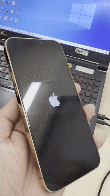 Apple iPhone 12 Pro Max Cầm đứt . thanh lý . Mua bán Điện thoại tại Quận Thanh Xuân Hà Nội được đăng bởi Duy hình 1