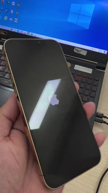 Apple iPhone 12 Pro Max Cầm đứt . thanh lý . Mua bán Điện thoại tại Quận Thanh Xuân Hà Nội được đăng bởi Duy hình 1