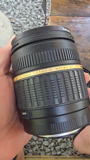 Ống kính Tamron AF 18-200mm Đen. Mua bán Máy ảnh, Máy quay tại Quận Liên Chiểu Đà Nẵng được đăng bởi Đặng Hoàng hình 1