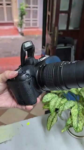 Máy ảnh Canon 600D Đen. Mua bán Máy ảnh, Máy quay tại Thành phố Sóc Trăng Sóc Trăng được đăng bởi Thương Trần hình 1