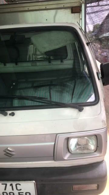 Xe tải nhẹ Suzuki Carry màu trắng bạc. Mua bán Xe tải, xe ben tại Huyện Lai Vung Đồng Tháp được đăng bởi Le Minh hình 1