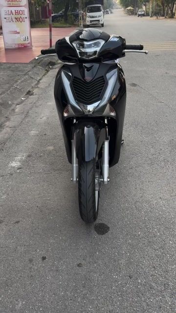 Honda SH 2019 Đen. Mua bán Xe máy tại Thành phố Nam Định Nam Định được đăng bởi Bảo Nhi Trần hình 1