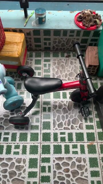 Xe đạp 3 bánh trẻ em Đỏ. Mua bán Xe đạp tại Quận Tân Bình Tp Hồ Chí Minh được đăng bởi Hoà Hồ hình 1