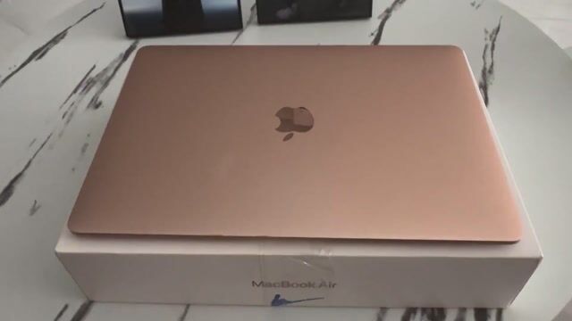 Apple MacBook Air M1 8GB/256GB Vàng. Mua bán Laptop tại Thành phố Gia Nghĩa Đắk Nông được đăng bởi Gia Phước Trần hình 1